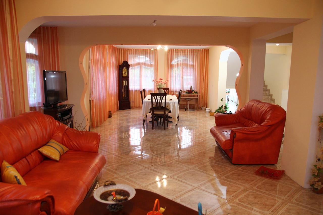 Casa Monica Hotell Băile Felix Exteriör bild